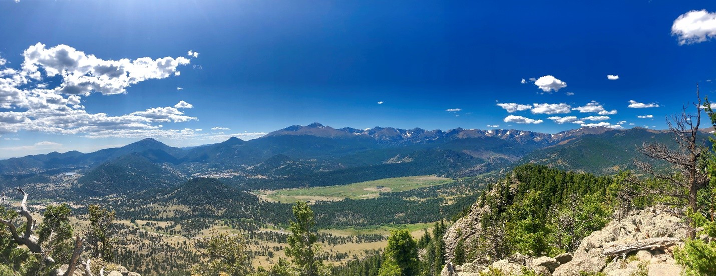 Mountain landscape at Rocky Mountain National Park.